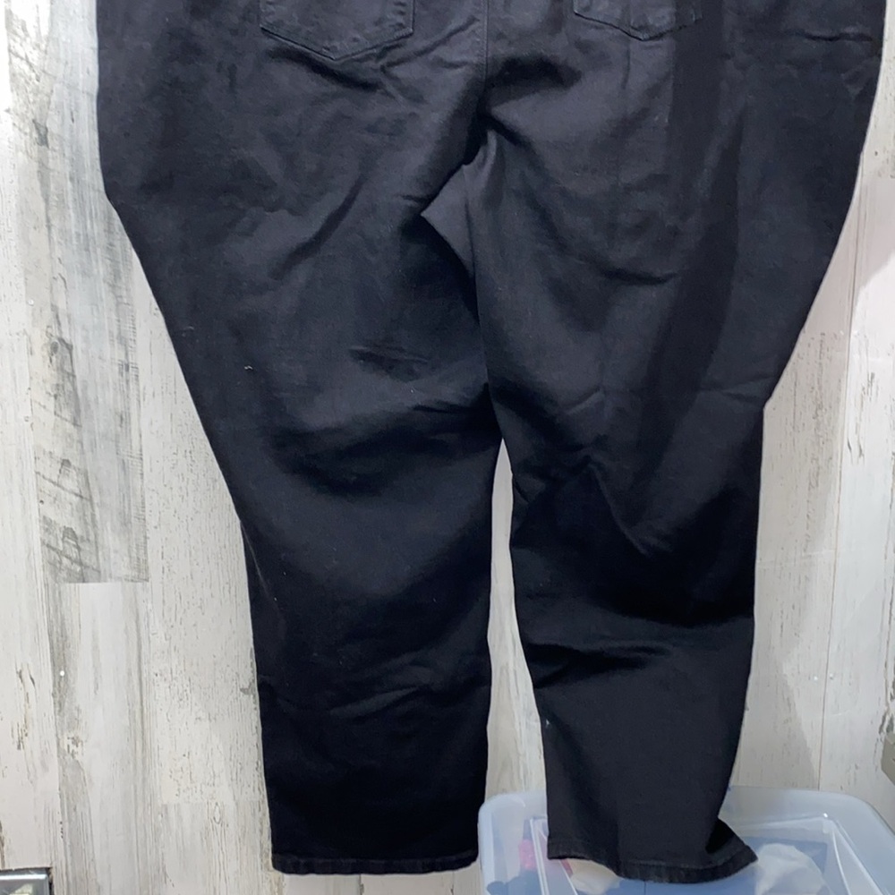 0923 Catherine’s Right Fit Curvy Denim Jeans - Picture 4 of 8